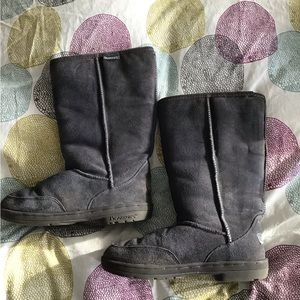 Womens Bearpaw Sheepskin Suede Boots